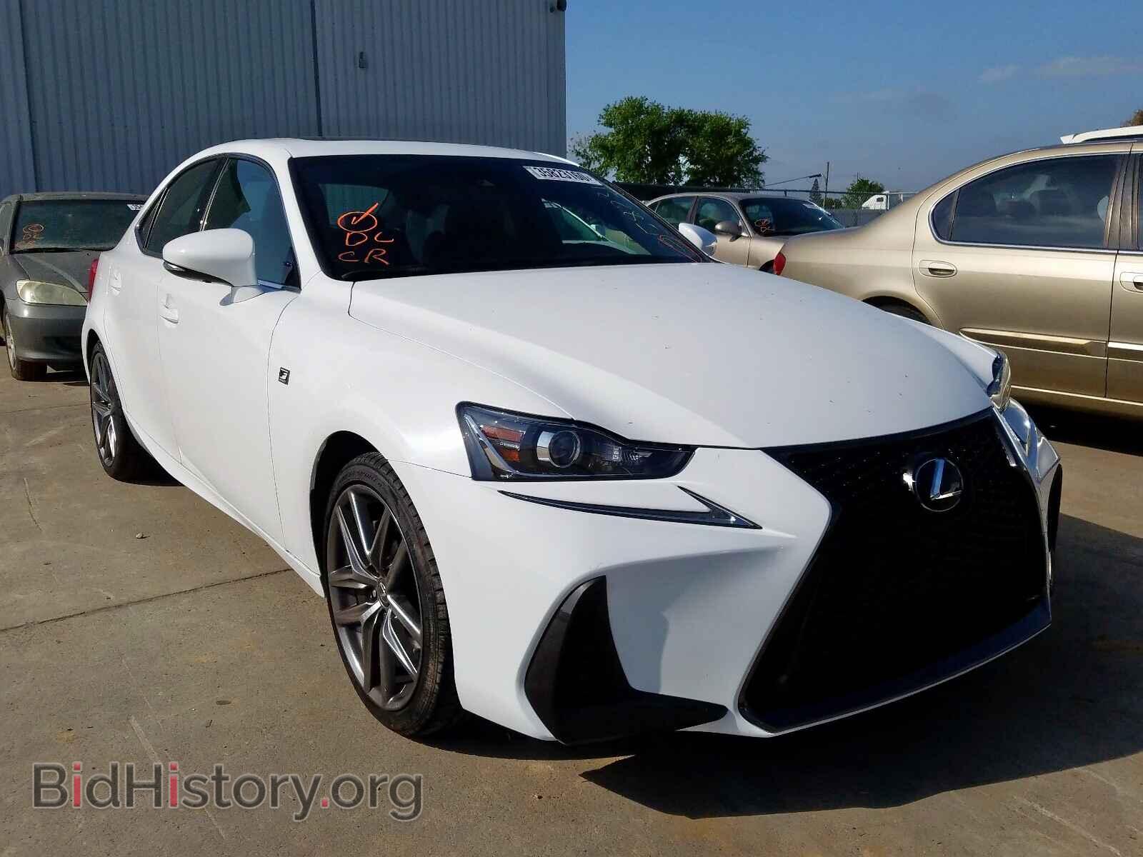 Photo JTHBE1D2XH5028896 - LEXUS IS 2017