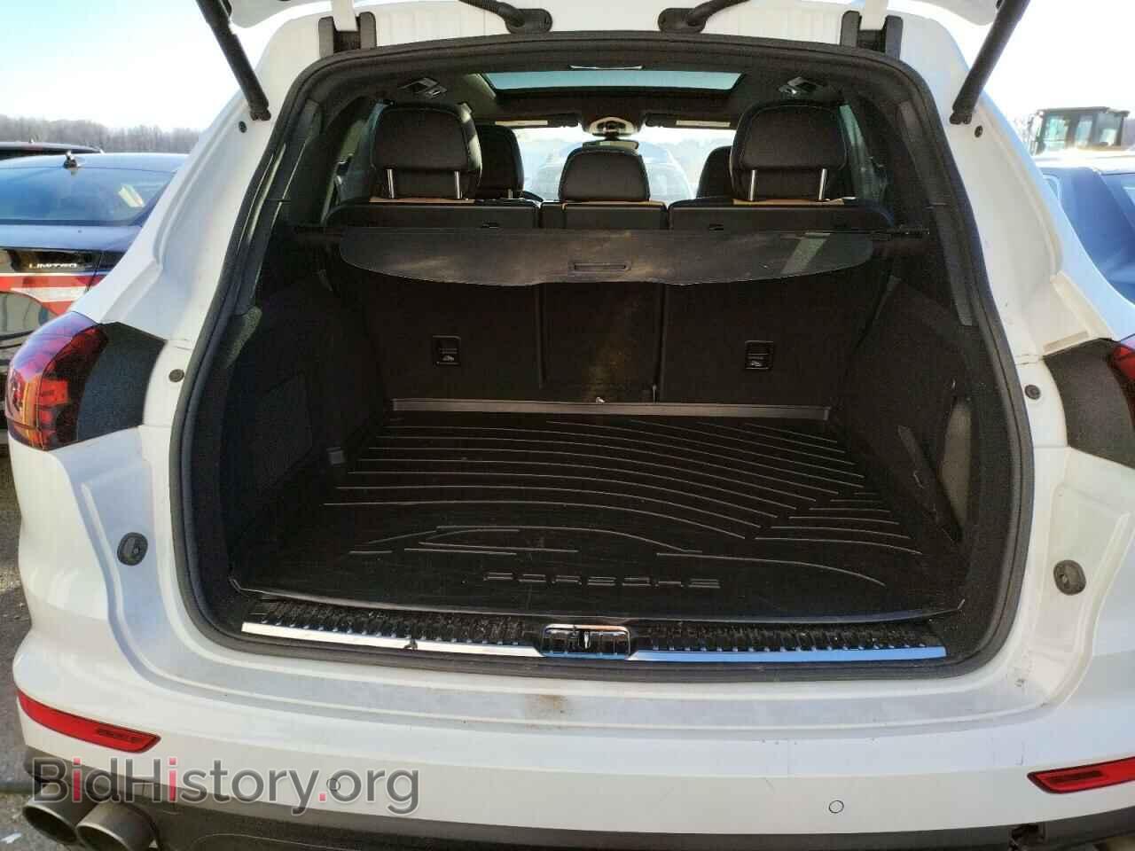 2017 PORSCHE CAYENNE - VIN: WP1AE2A27HLA75742 - Фото 9