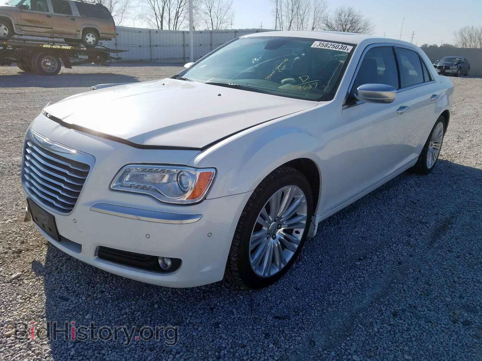 2012 CHRYSLER 300 - VIN: 2C3CCAPT8CH289627 - Фото 2