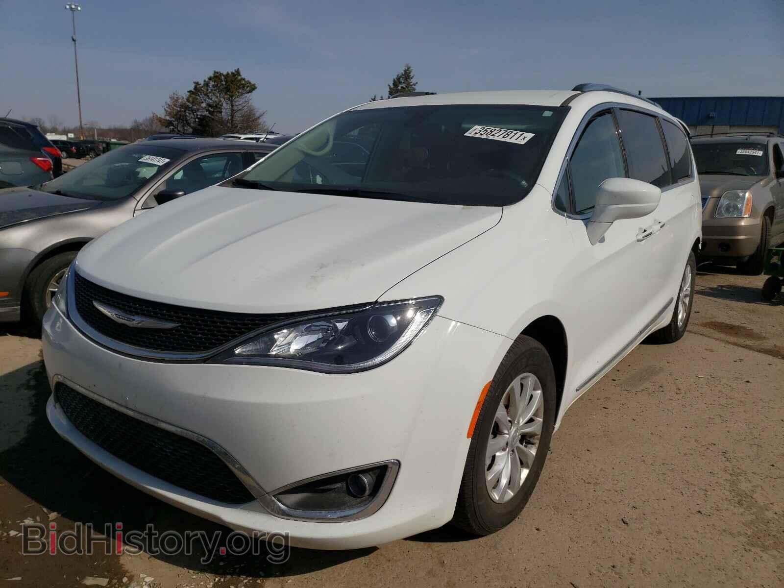 2019 CHRYSLER PACIFICA - VIN: 2C4RC1BG9KR731288 - Photo 2