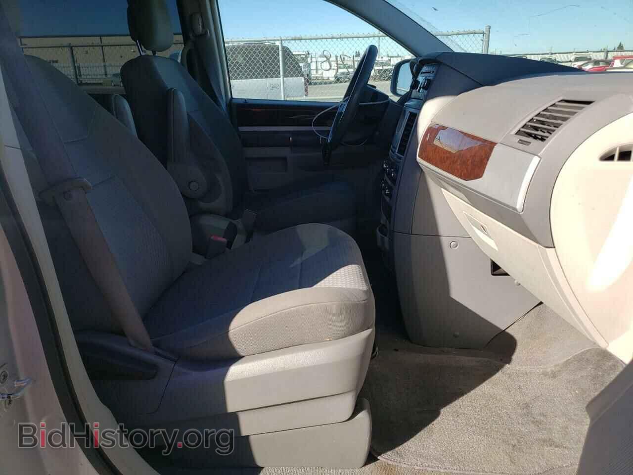 2010 CHRYSLER MINIVAN - VIN: 2A4RR5D13AR346543 - Фото 5