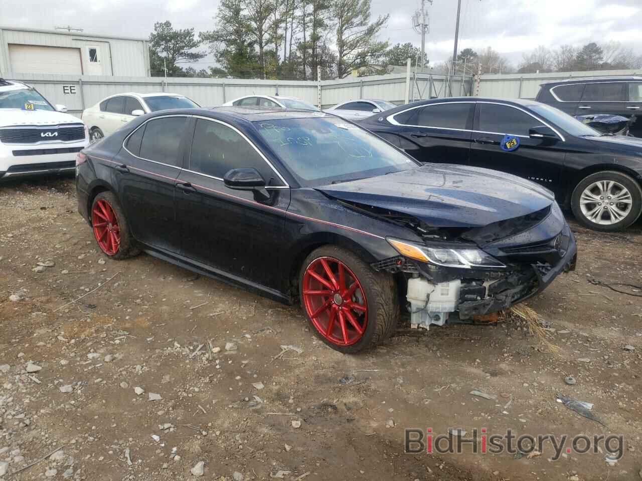 Photo 4T1B11HKXJU636447 - TOYOTA CAMRY 2018