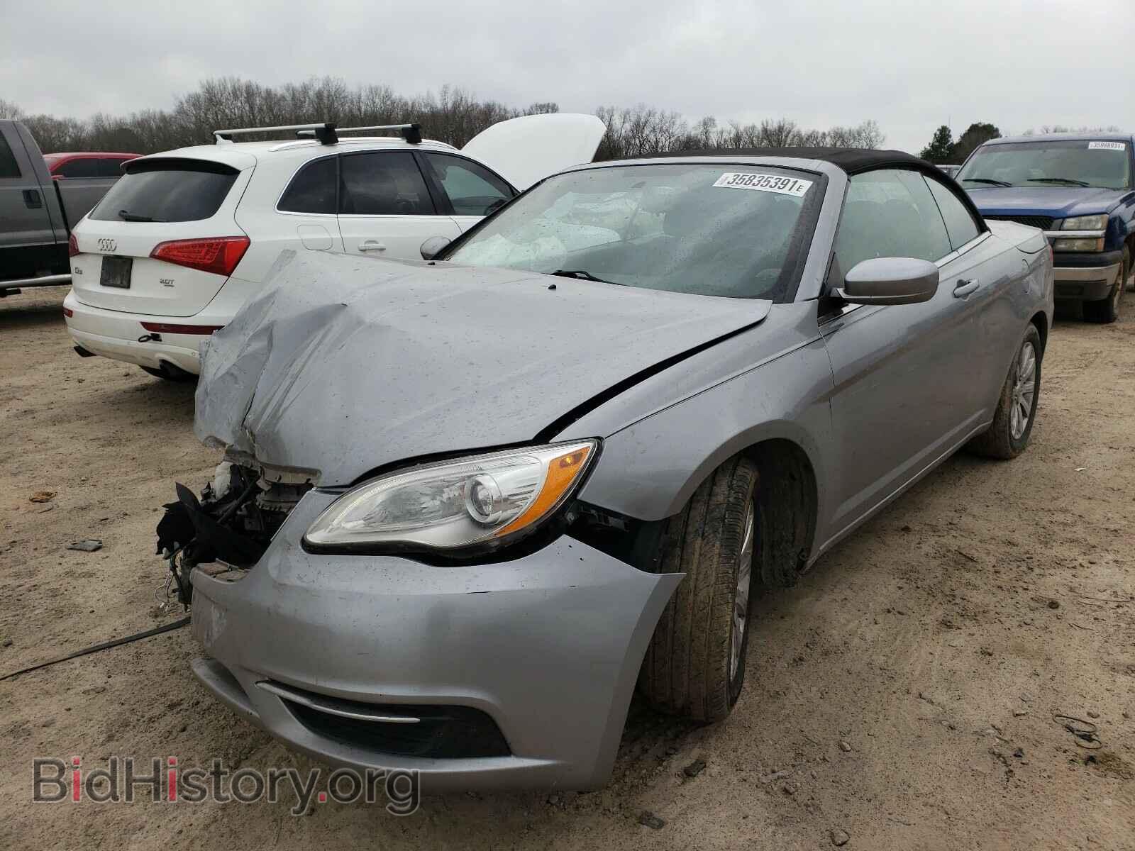2013 CHRYSLER 200 - VIN: 1C3BCBEB3DN511947 - Фото 2