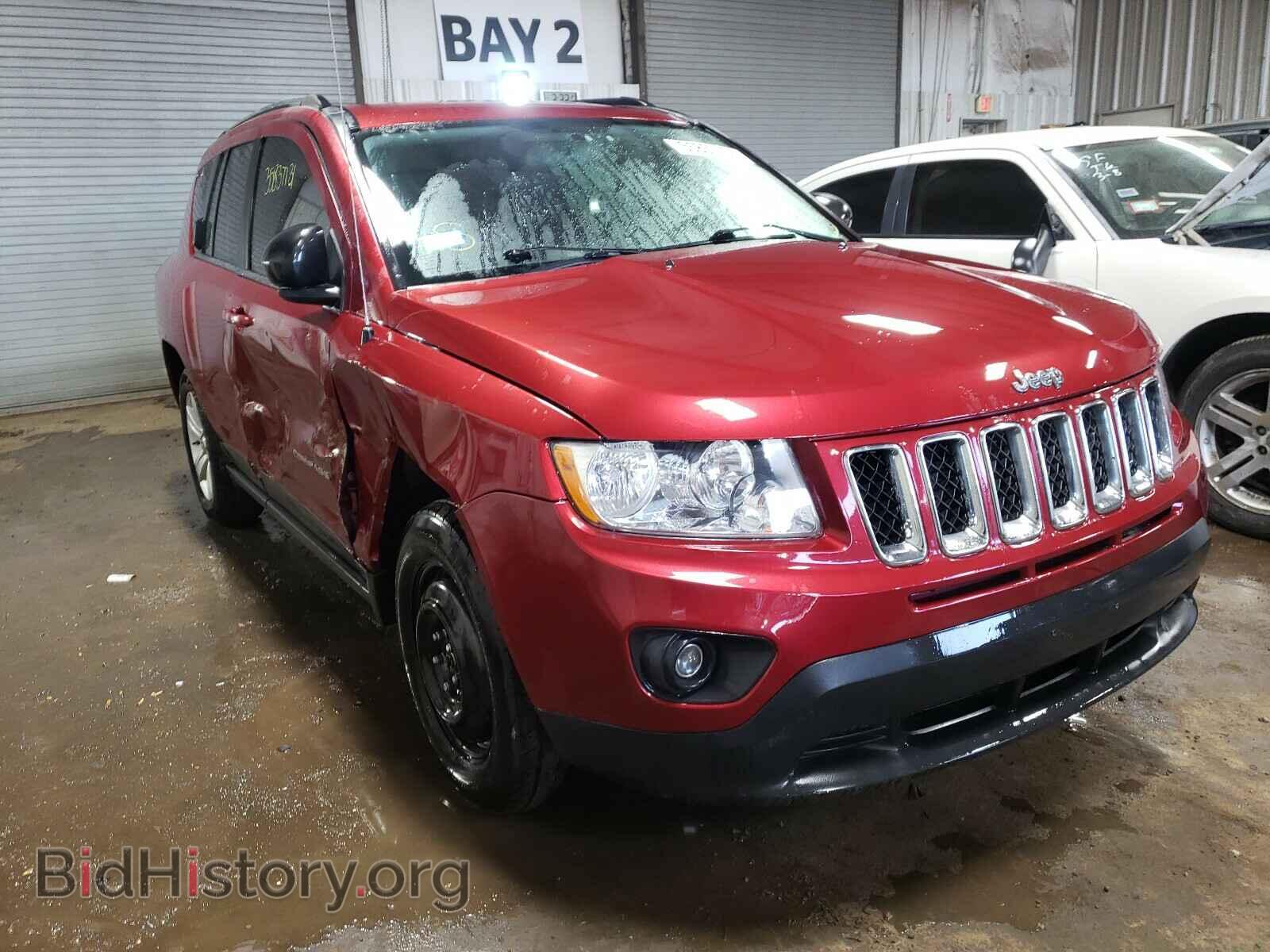 Photo 1J4NF1FB2BD135361 - JEEP COMPASS 2011