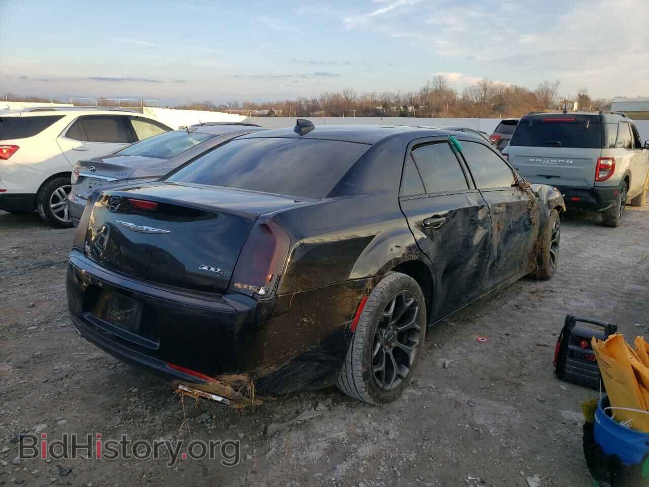 2016 CHRYSLER 300 - VIN: 2C3CCABG0GH230071 - Фото 3