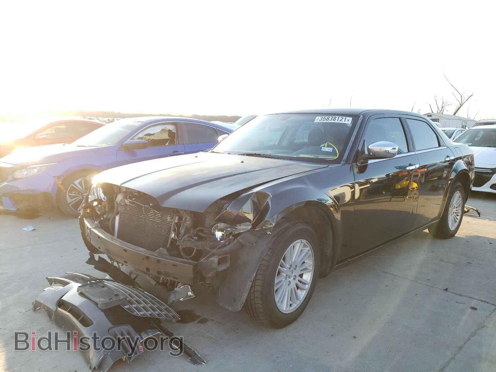2010 CHRYSLER 300 - VIN: 2C3CA4CD4AH297694 - Фото 2