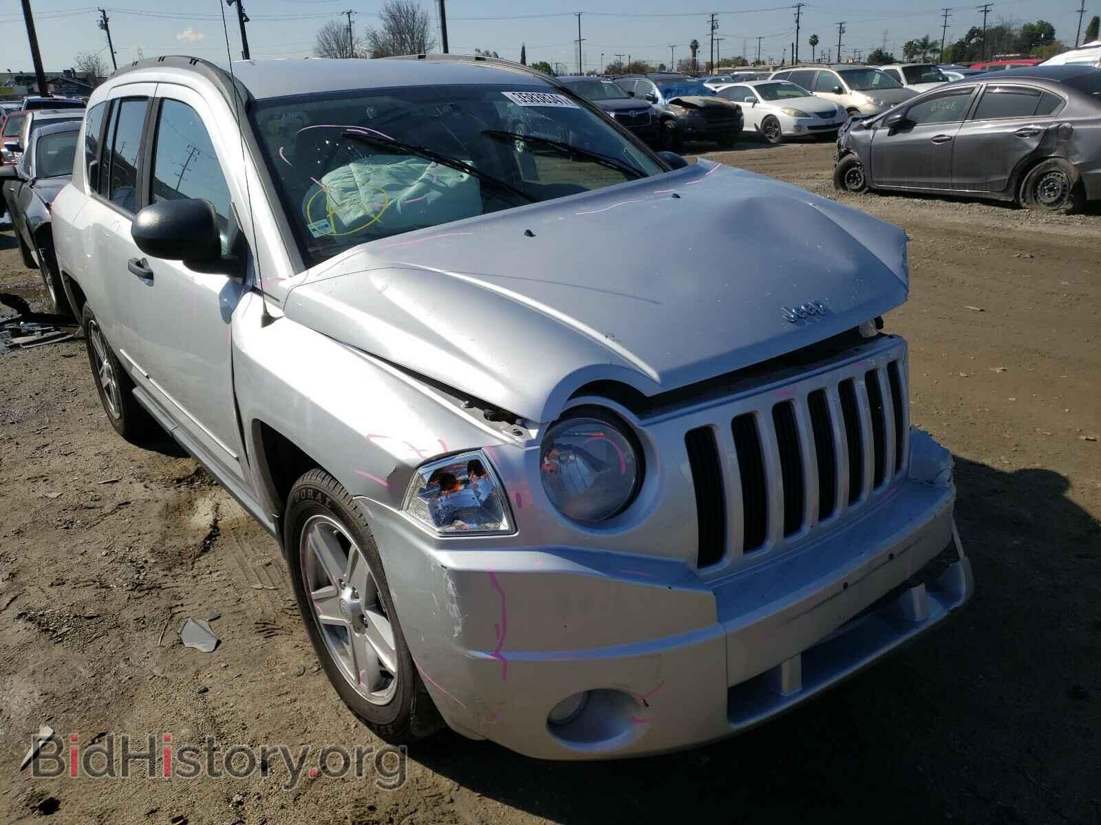 Фотография 1J4NT1FA7AD624644 - JEEP COMPASS 2010
