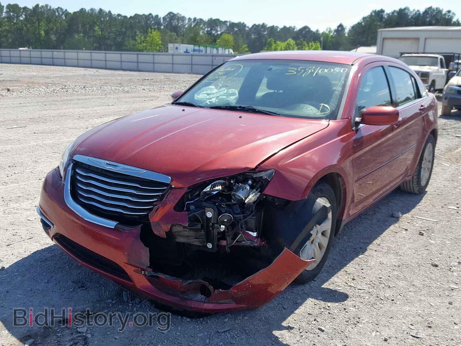2013 CHRYSLER 200 - VIN: 1C3CCBAB2DN568568 - Photo 2