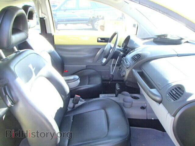 2000 VOLKSWAGEN BEETLE - VIN: 3VWCC21C7YM455149 - Фото 5