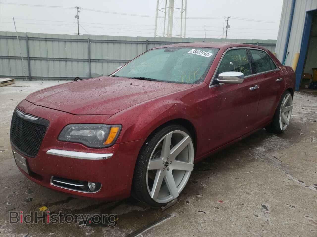 2014 CHRYSLER 300 - VIN: 2C3CCAET2EH161759 - Фото 2
