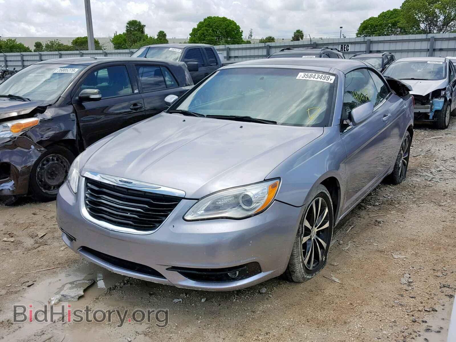 2013 CHRYSLER 200 - VIN: 1C3BCBGG2DN568147 - Photo 2