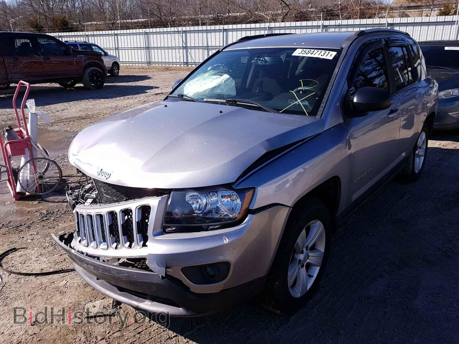 2016 JEEP COMPASS - VIN: 1C4NJDBB2GD500401 - Photo 2