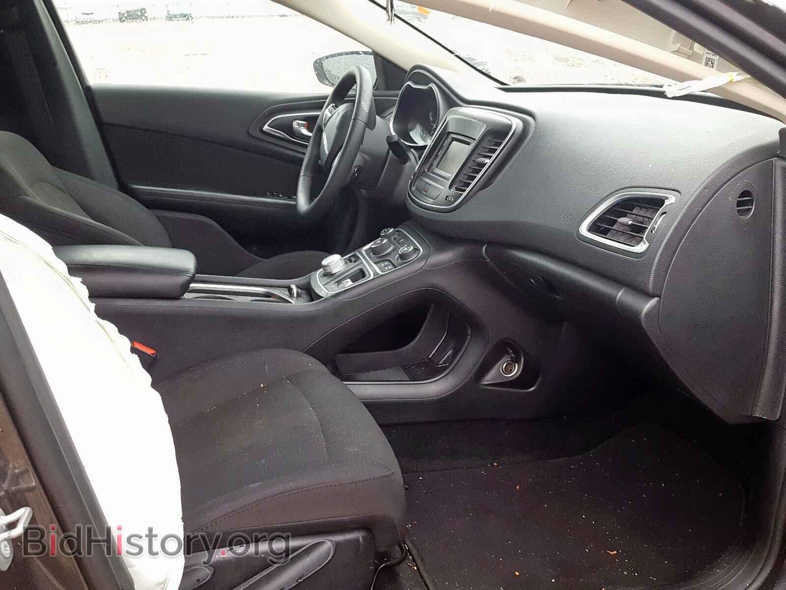 2016 CHRYSLER 200 - VIN: 1C3CCCAB7GN166653 - Photo 5