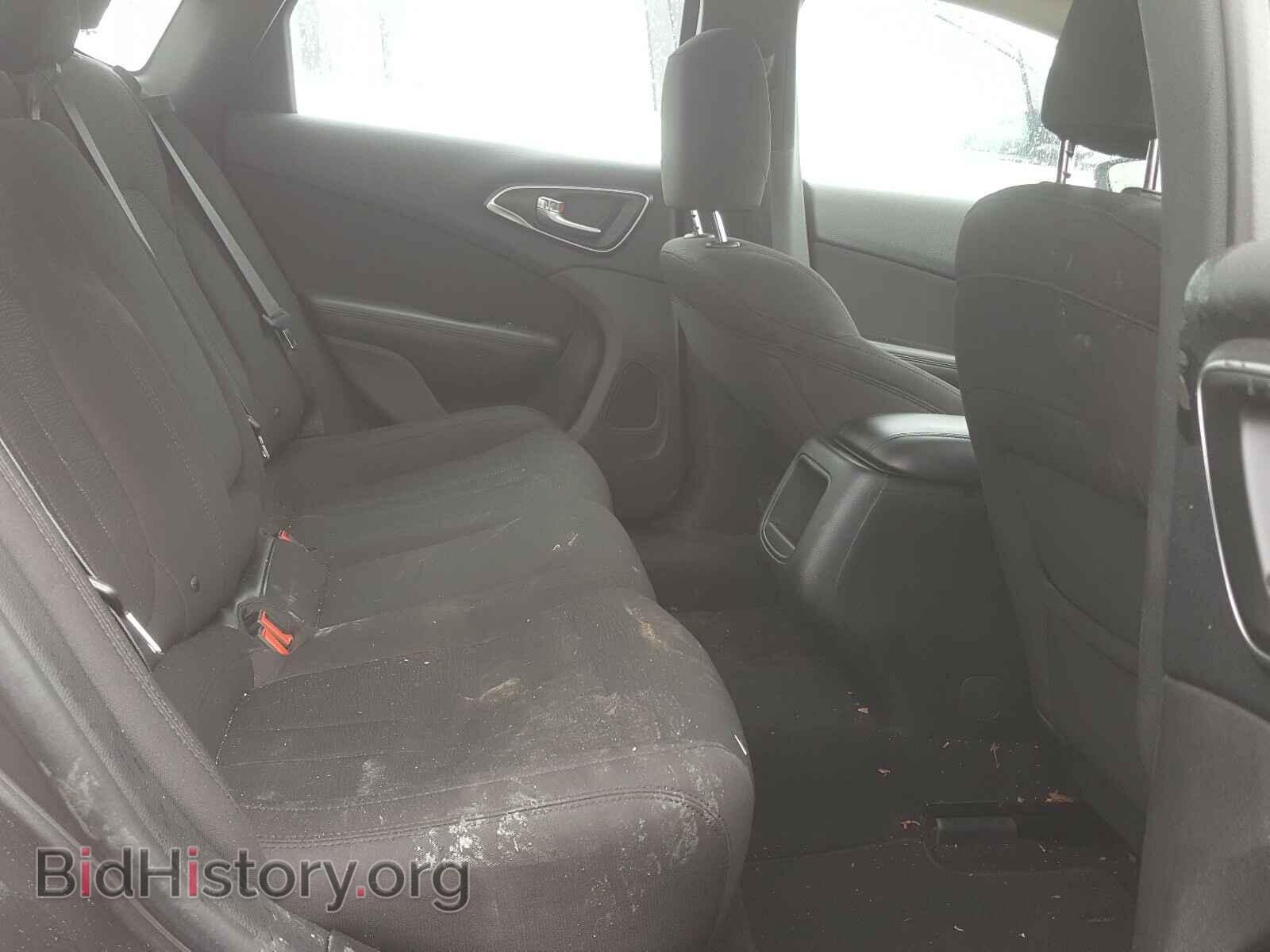 2016 CHRYSLER 200 - VIN: 1C3CCCAB7GN166653 - Photo 6