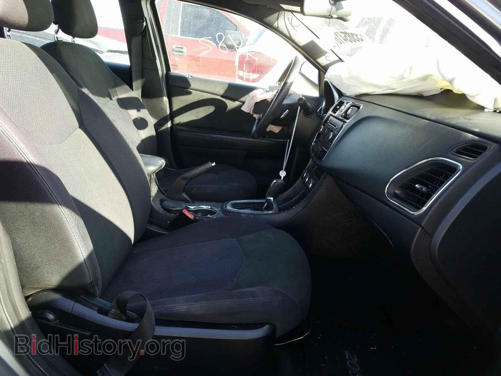 2012 CHRYSLER 200 - VIN: 1C3CCBAB2CN202205 - Фото 5