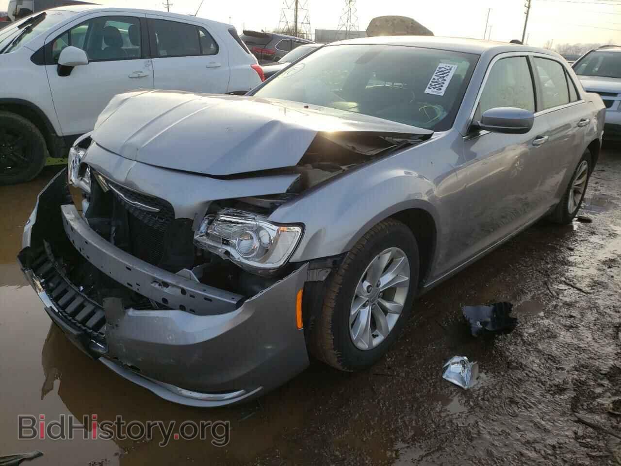 2015 CHRYSLER 300 - VIN: 2C3CCAAG3FH930151 - Фото 2