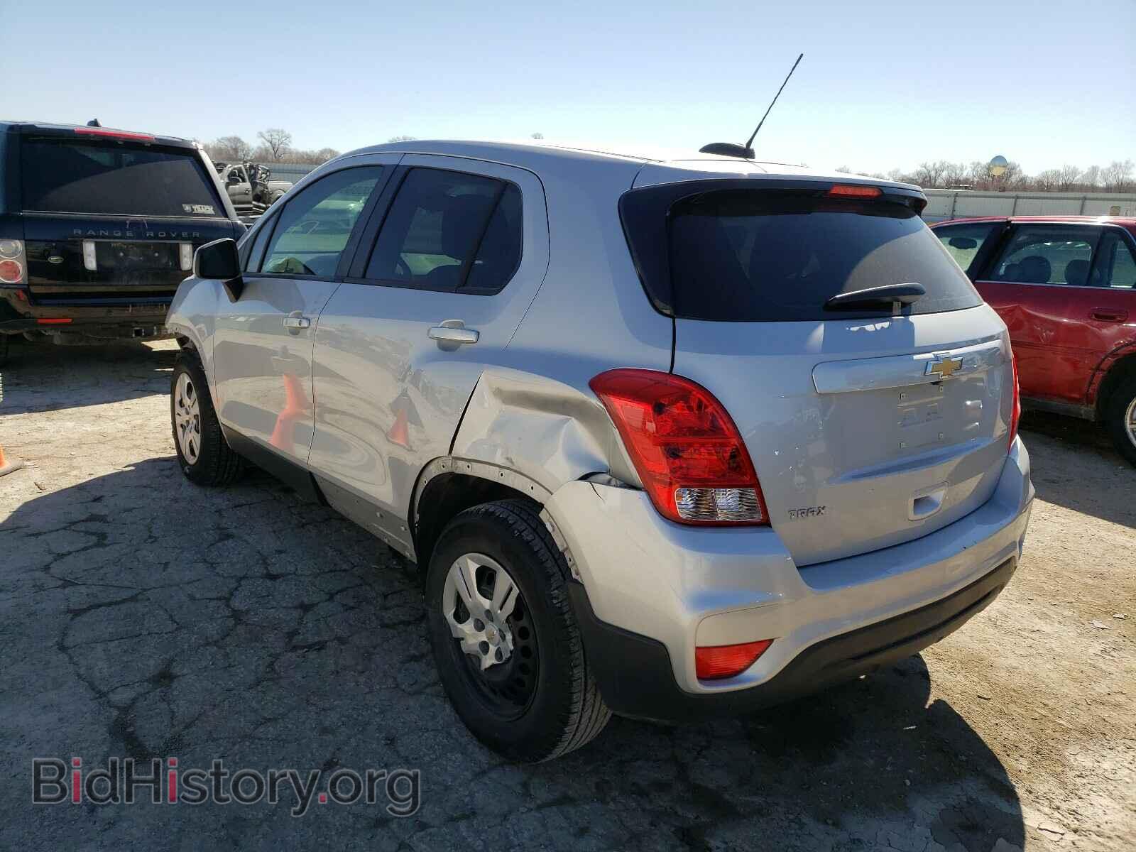 2017 CHEVROLET TRAX - VIN: 3GNCJKSB3HL270530 - Фото 3