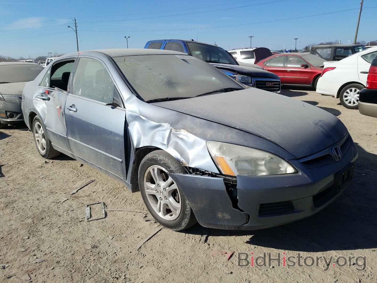 Photo 1HGCM563X7A128512 - HONDA ACCORD 2007