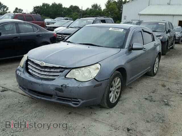 2010 CHRYSLER SEBRING - VIN: 1C3CC5FB2AN217827 - Photo 2