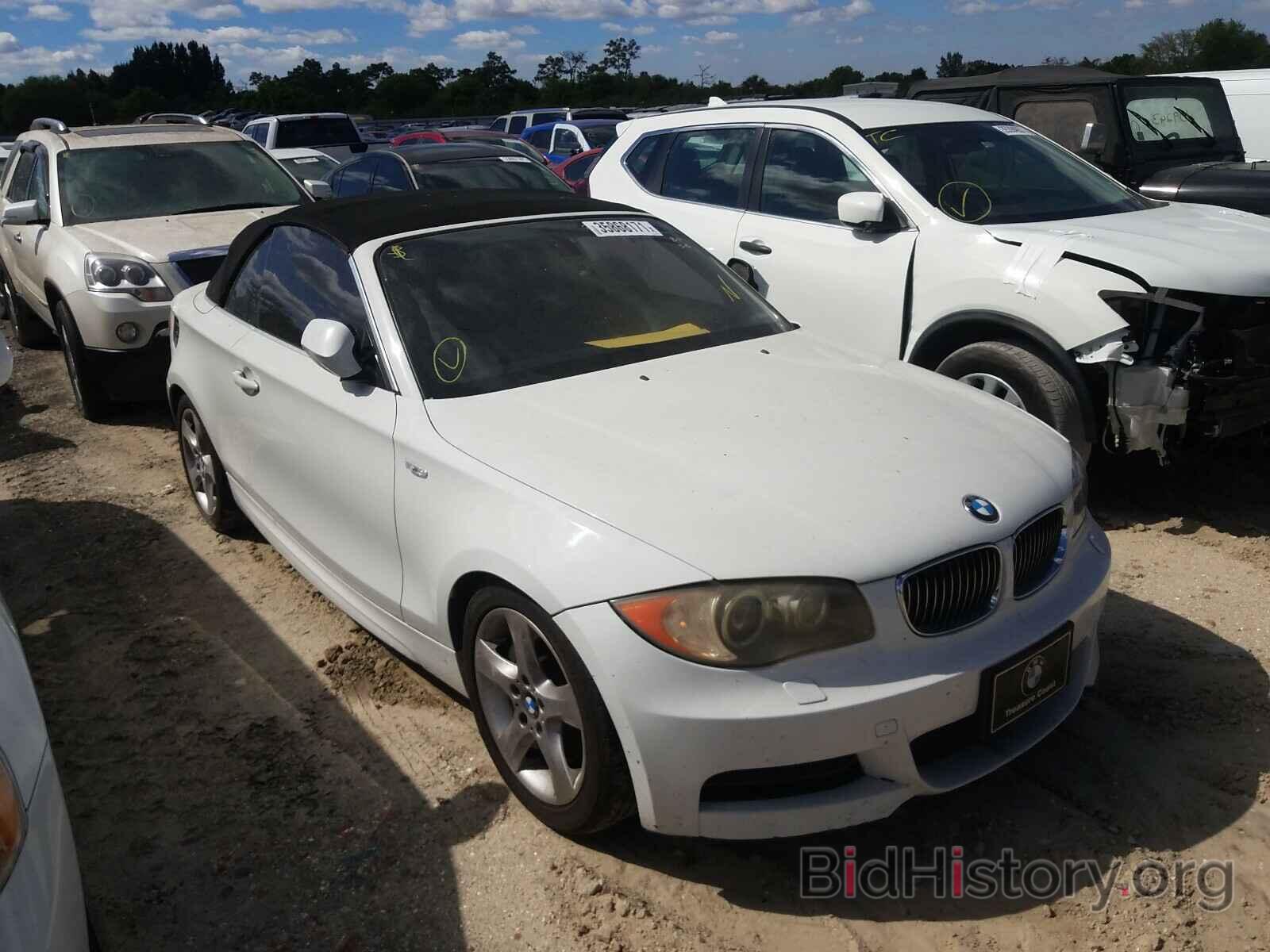 Photo WBAUN7C56BVM24367 - BMW 1 SERIES 2011