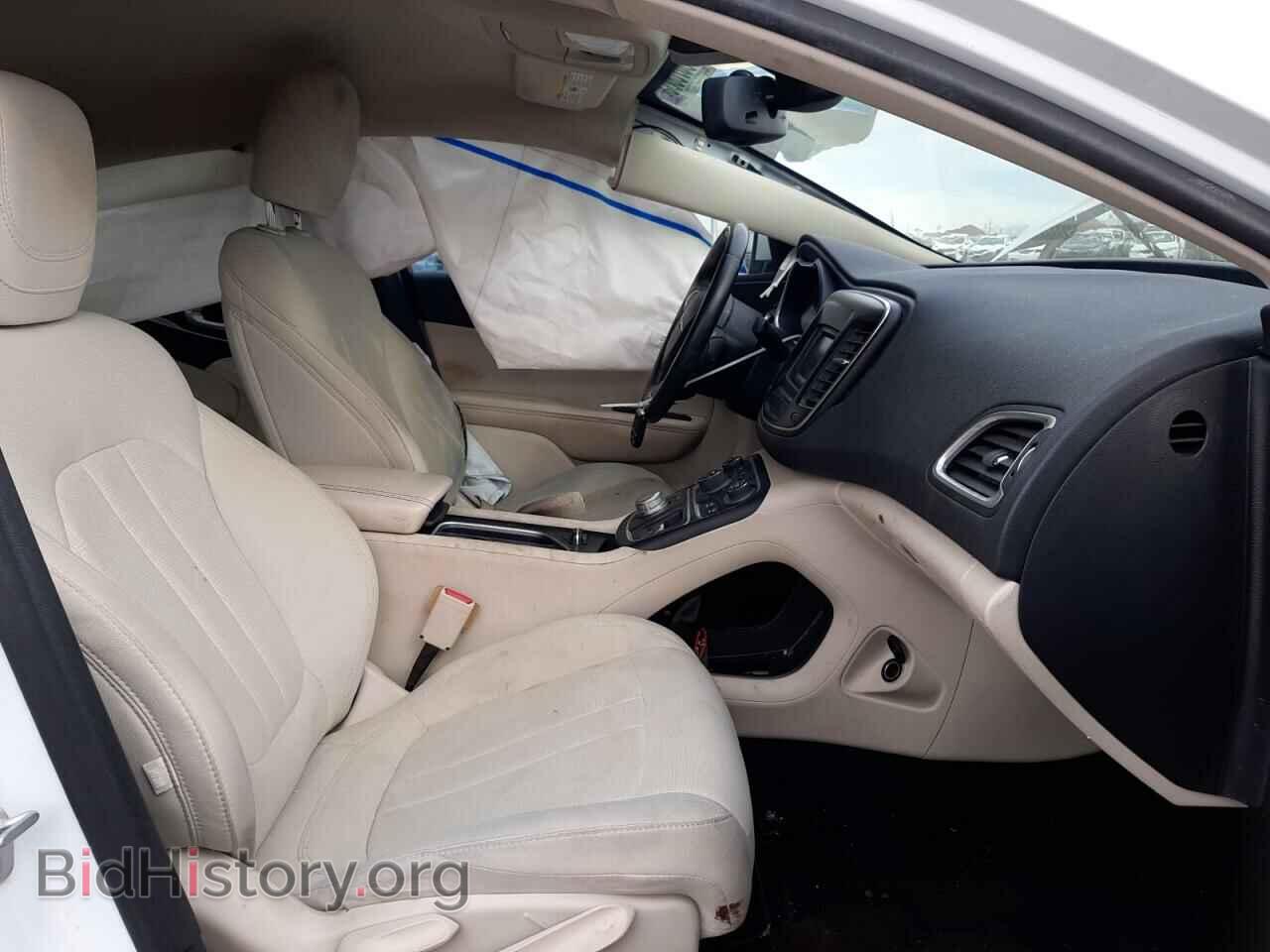 2016 CHRYSLER 200 - VIN: 1C3CCCAB1GN108196 - Фото 7