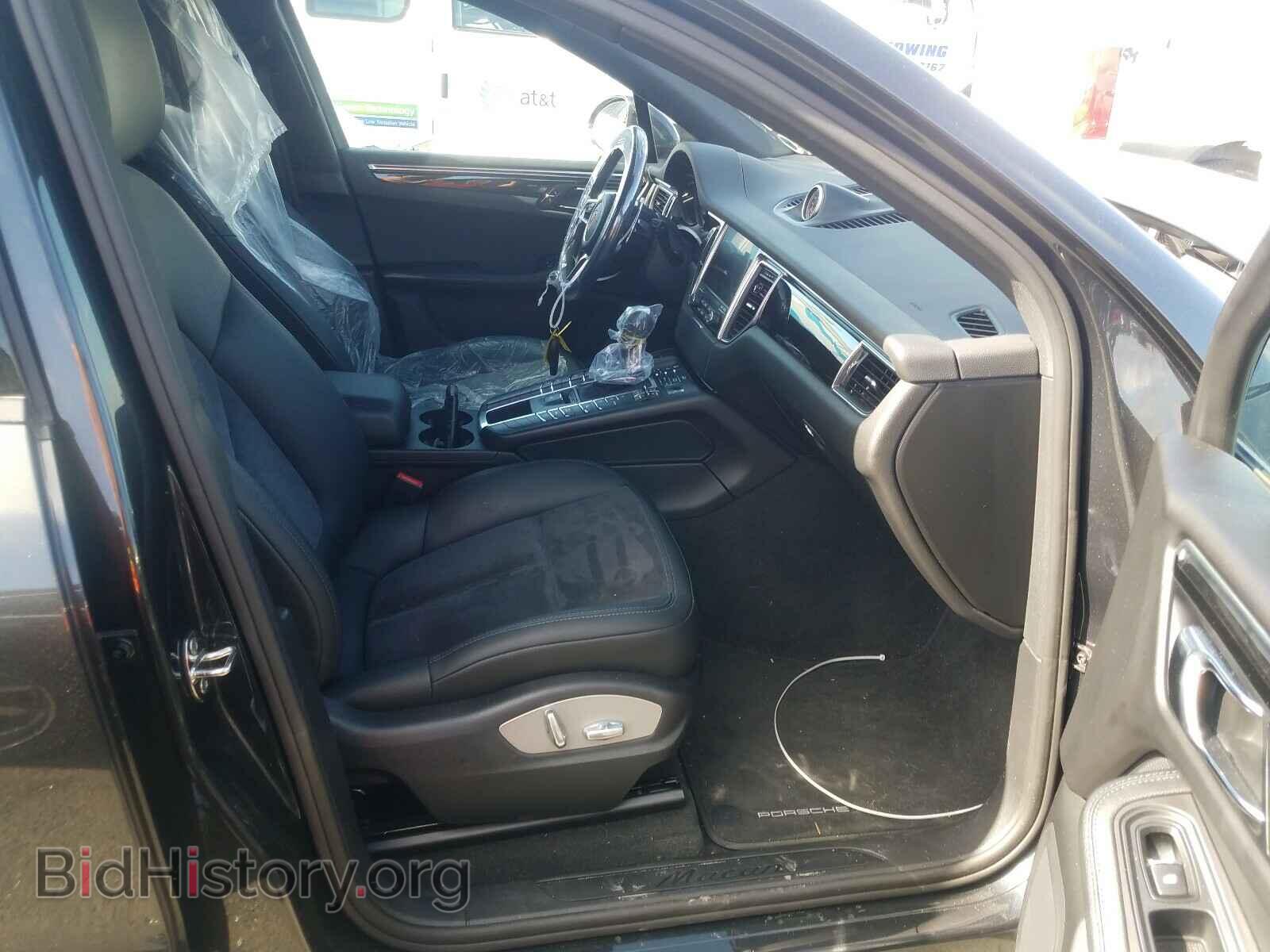 2017 PORSCHE MACAN - VIN: WP1AA2A53HLB04837 - Photo 5