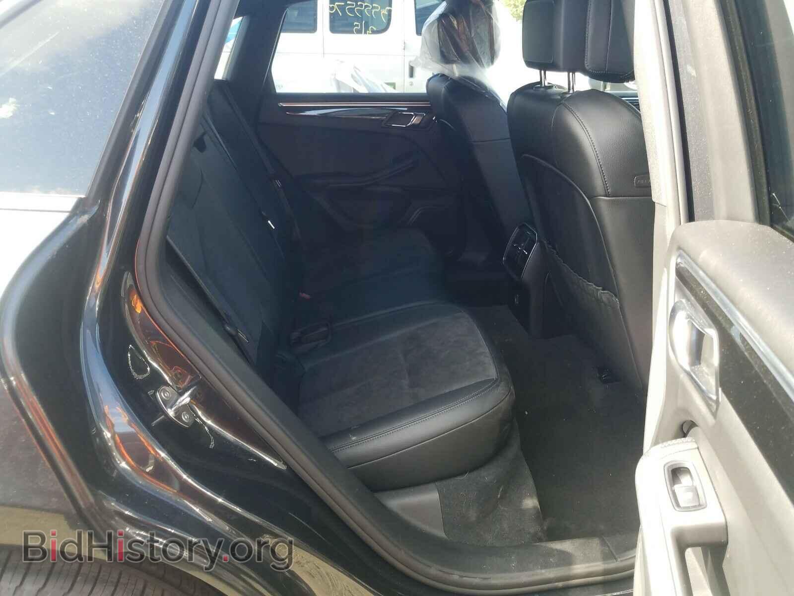 2017 PORSCHE MACAN - VIN: WP1AA2A53HLB04837 - Photo 6