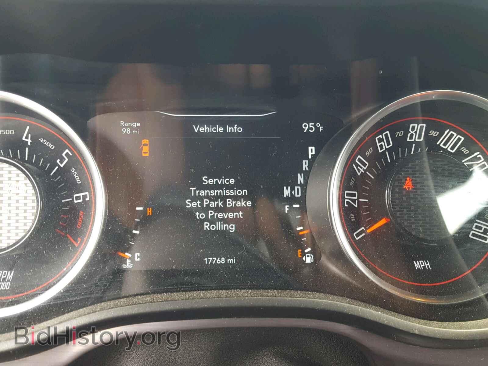 2017 DODGE CHALLENGER - VIN: 2C3CDZAG6HH637956 - Photo 8