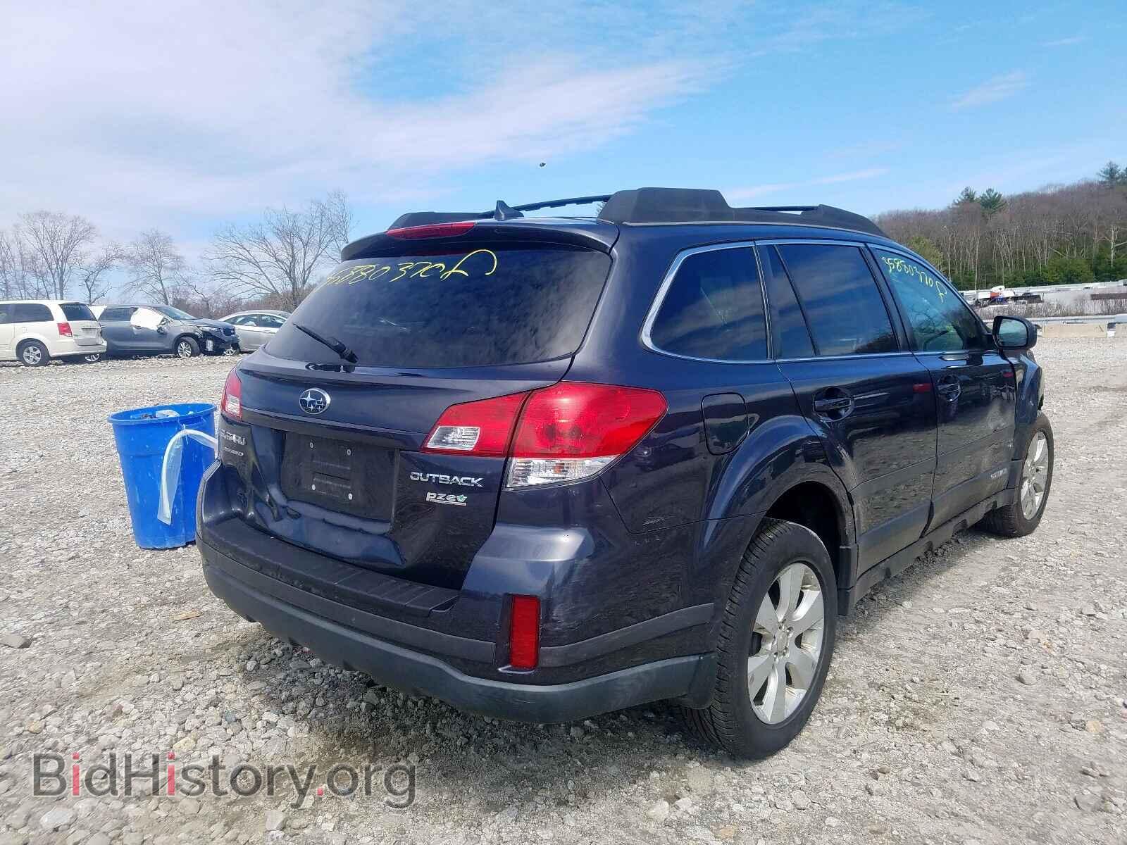 2011 SUBARU OUTBACK - VIN: 4S4BRBKC8B3377240 - Photo 4