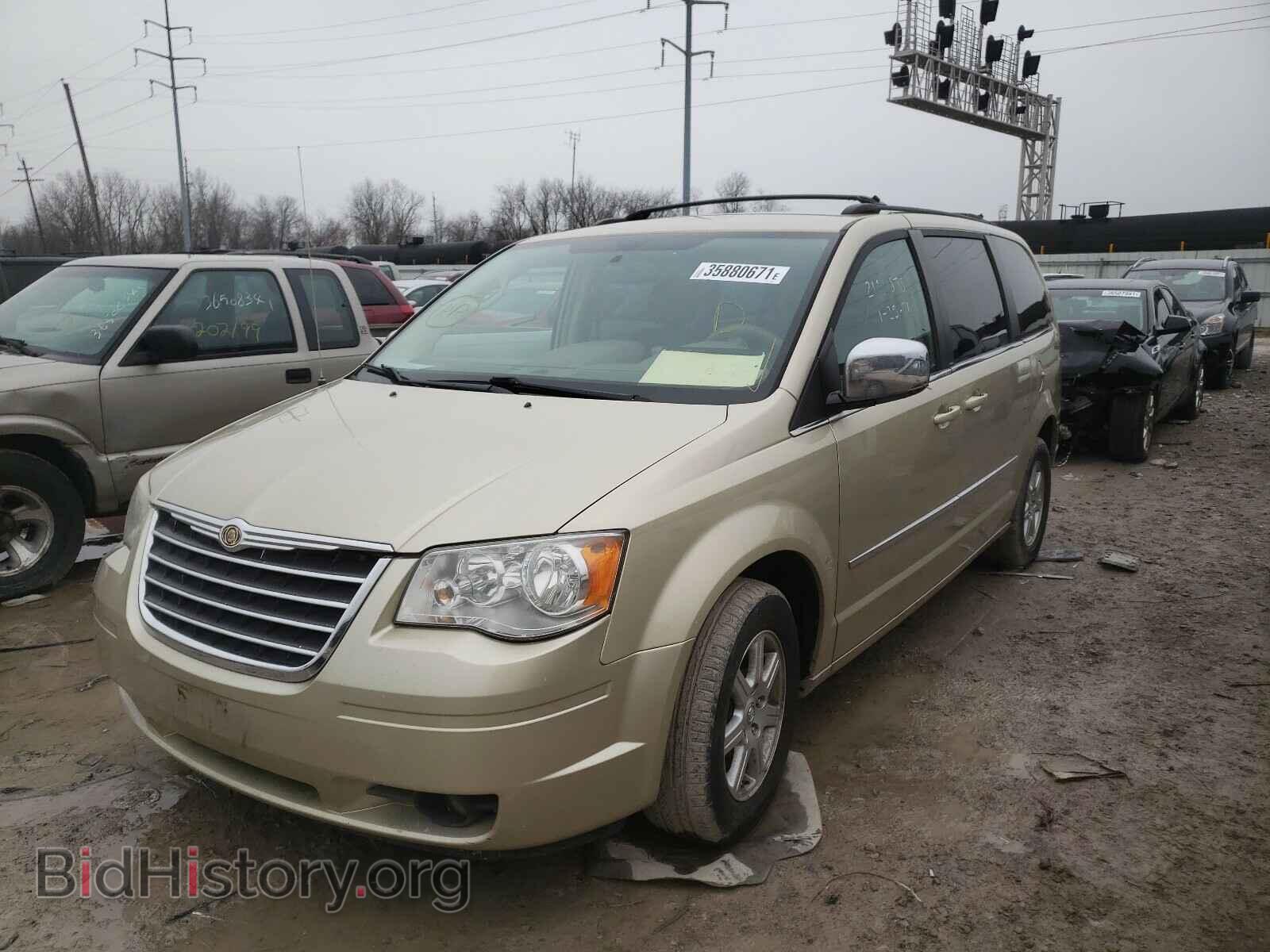 2010 CHRYSLER MINIVAN - VIN: 2A4RR5D11AR415438 - Фото 2