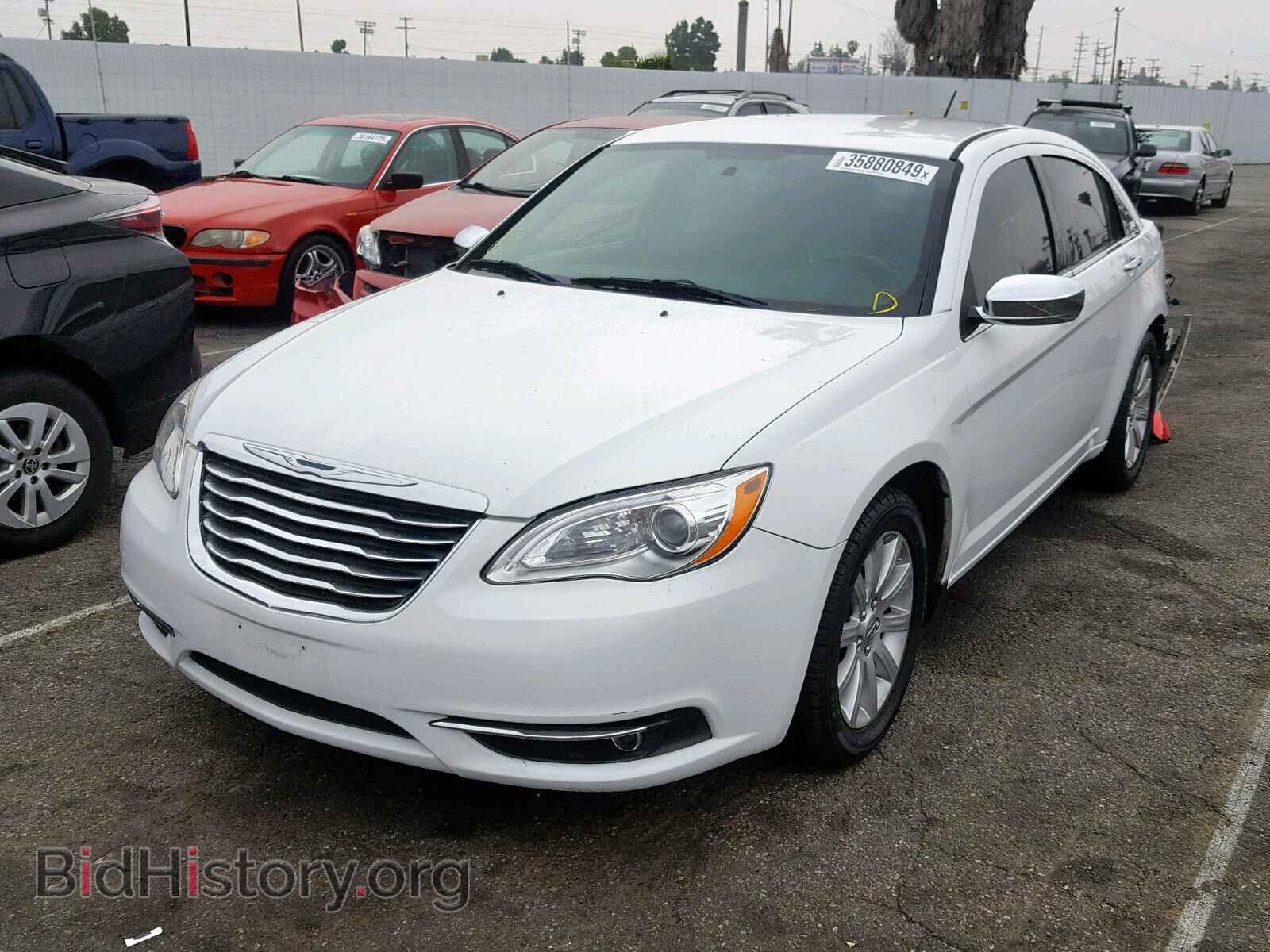 2013 CHRYSLER 200 - VIN: 1C3CCBCG9DN527668 - Photo 2