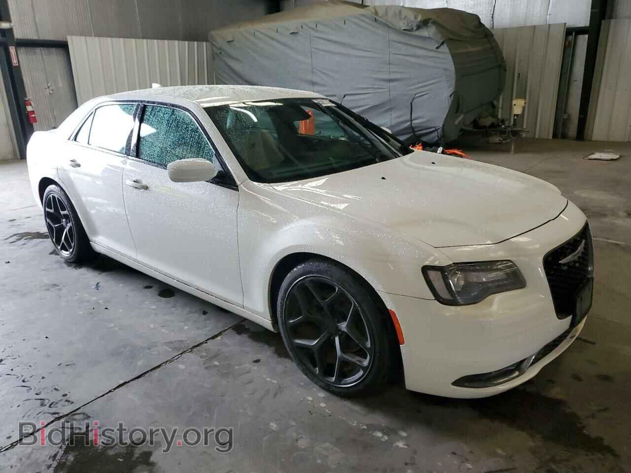 2019 CHRYSLER 300 - VIN: 2C3CCABG6KH533574 - Фото 4