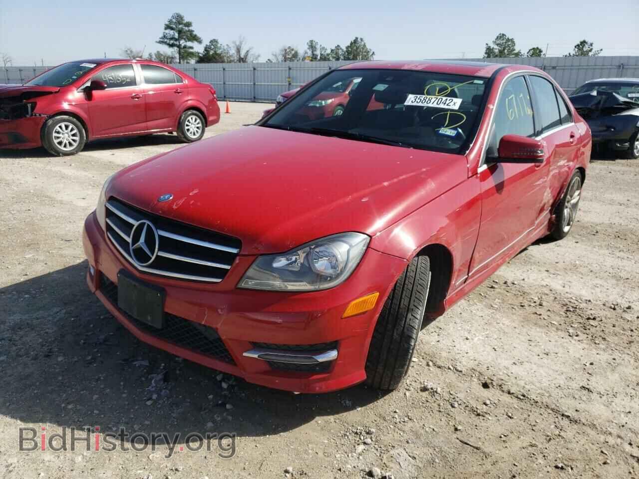 2014 MERCEDES-BENZ C-CLASS - VIN: WDDGF4HB4EG252929 - Фото 2