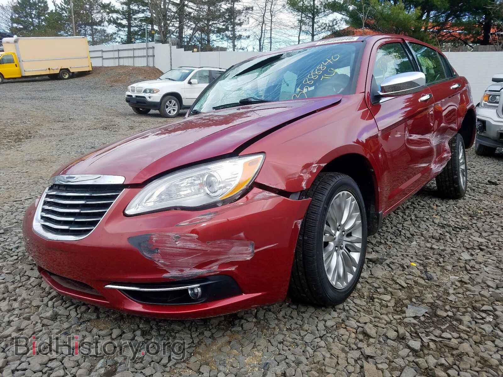 2011 CHRYSLER 200 - VIN: 1C3BC2FB3BN580777 - Фото 2