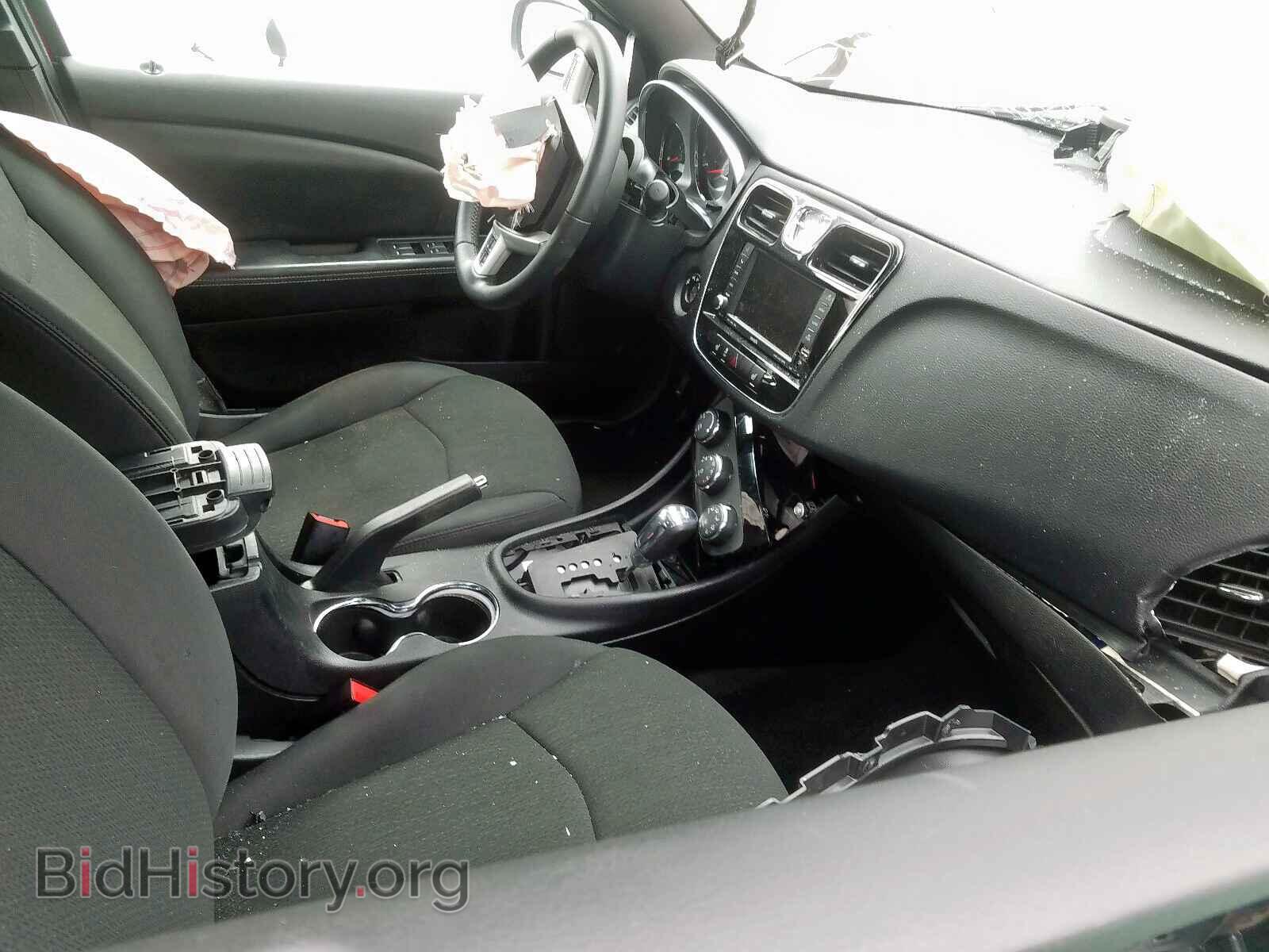 2011 CHRYSLER 200 - VIN: 1C3BC2FB3BN580777 - Фото 5