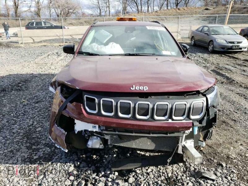 2022 Jeep COMPASS (VIN 3C4NJDBB0NT115622) — фото 5 из 12