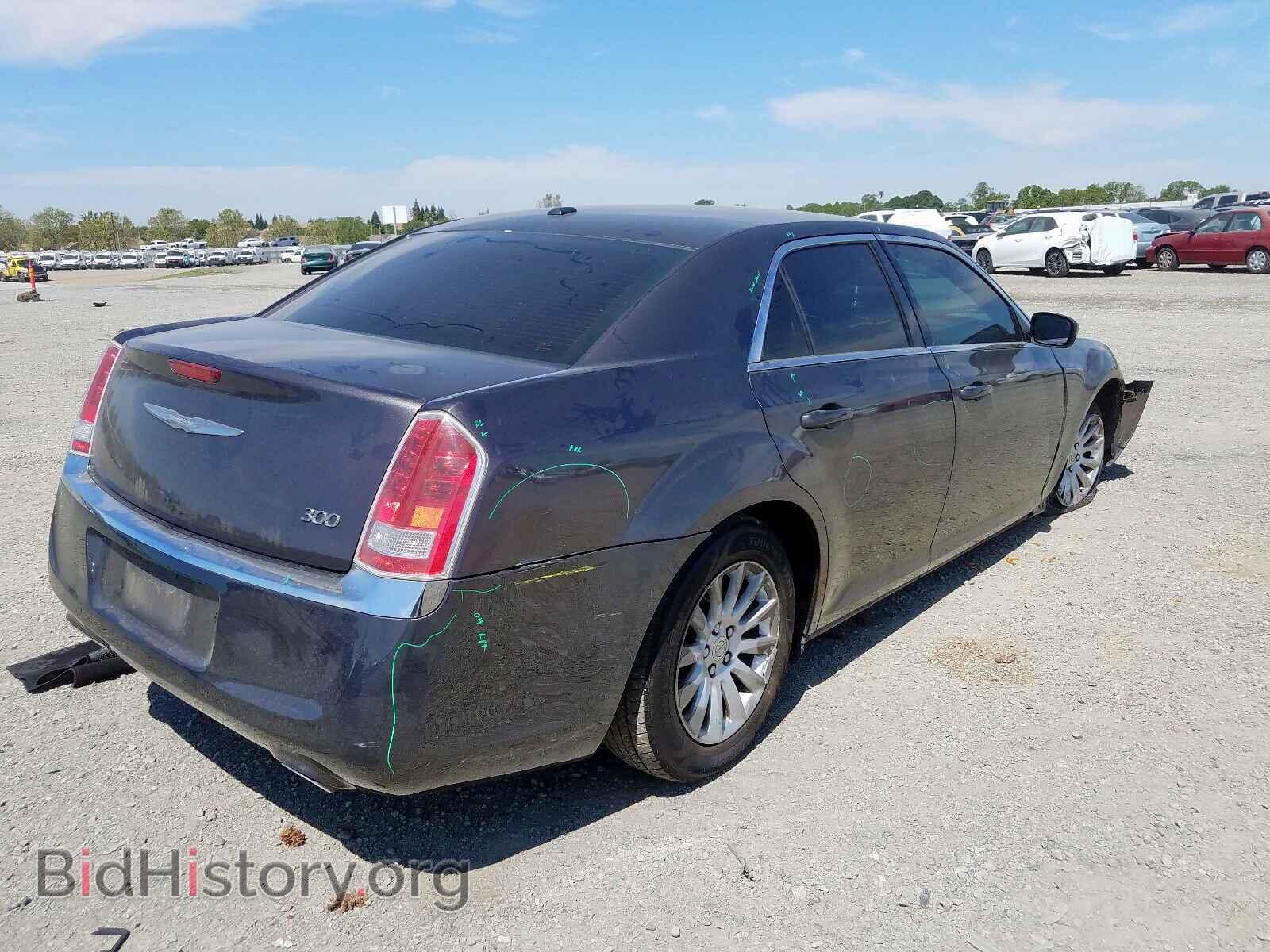 2014 CHRYSLER 300 - VIN: 2C3CCAAG5EH200000 - Фото 4