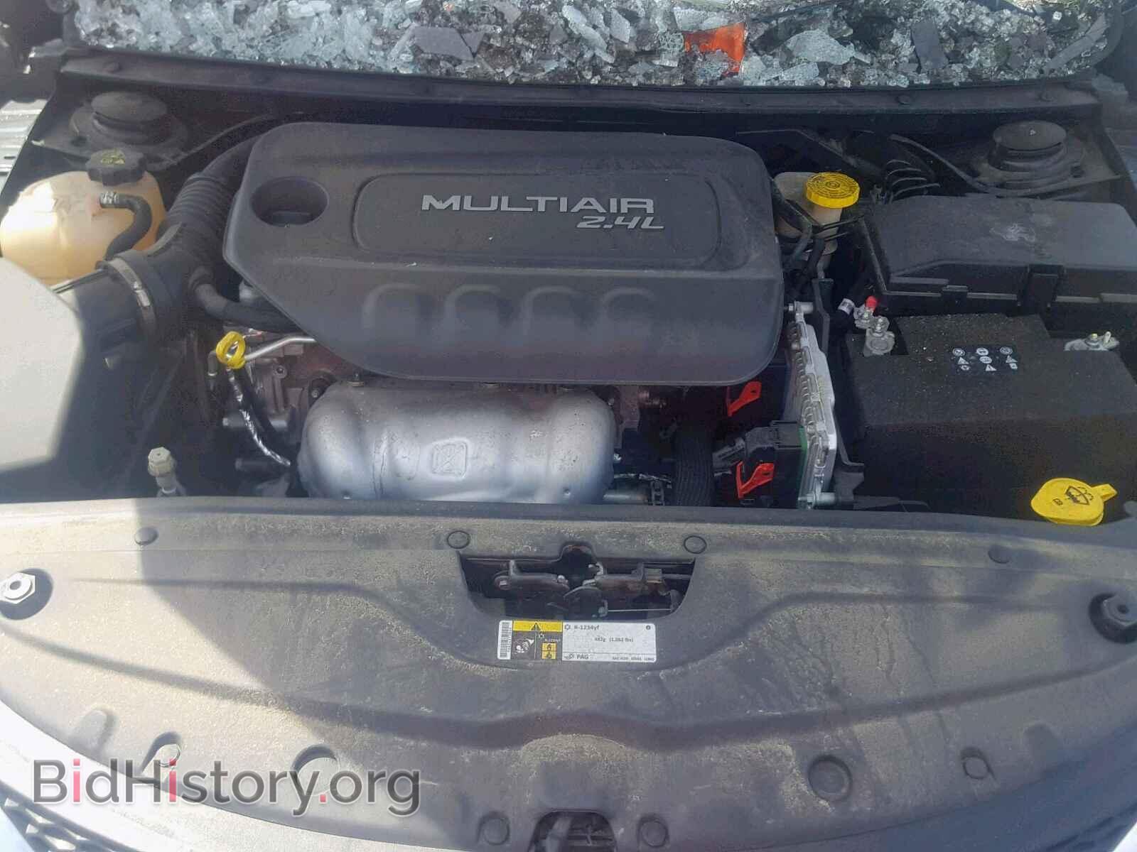2016 CHRYSLER 200 - VIN: 1C3CCCAB4GN103834 - Фото 7