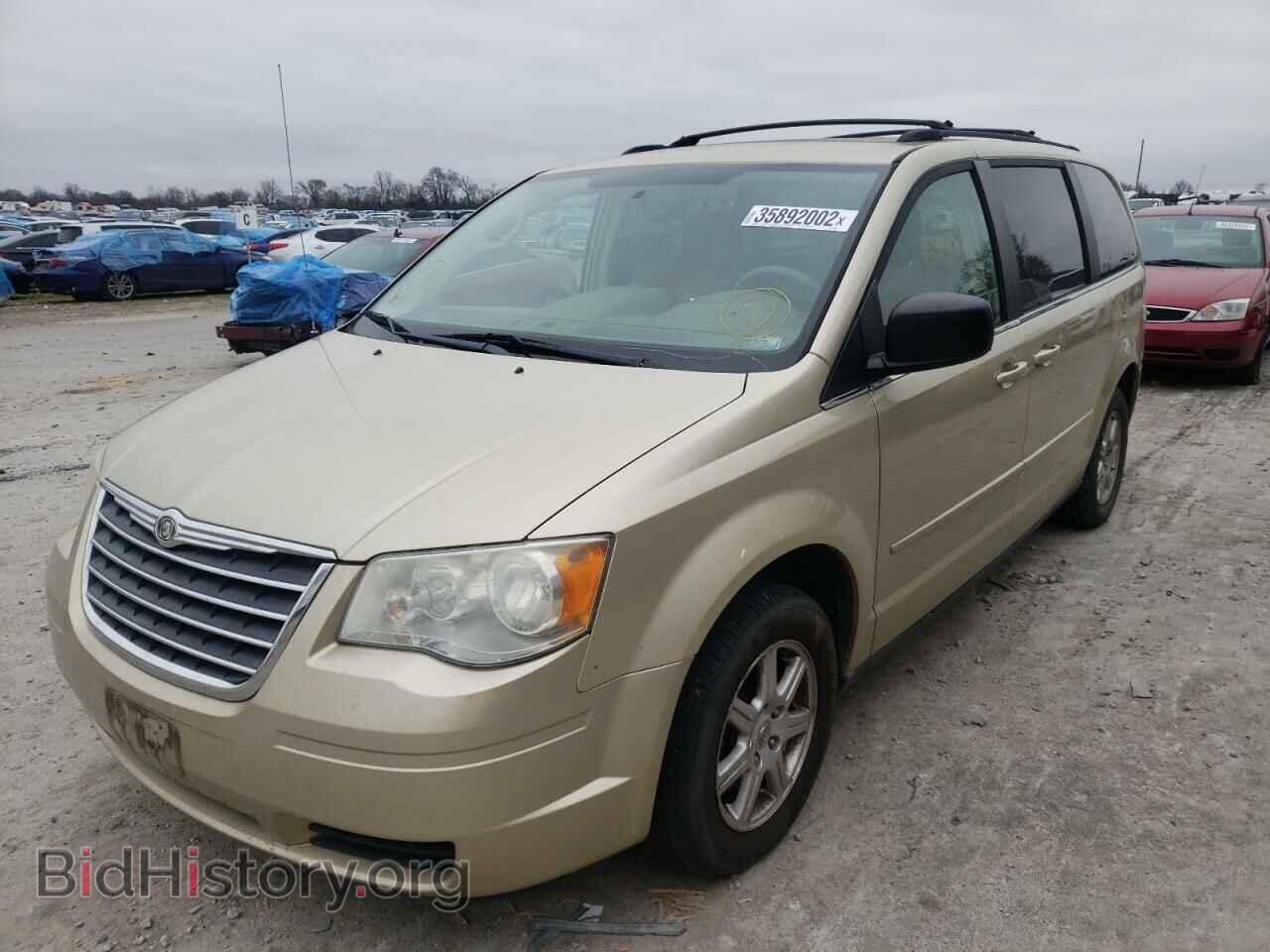 2010 CHRYSLER MINIVAN - VIN: 2A4RR2D17AR400327 - Фото 2