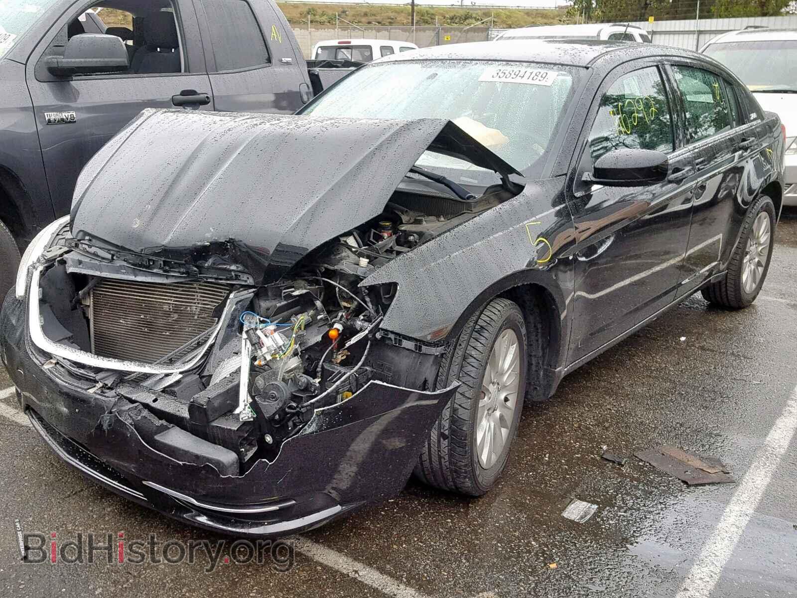 2012 CHRYSLER 200 - VIN: 1C3CCBAB1CN138559 - Фото 2
