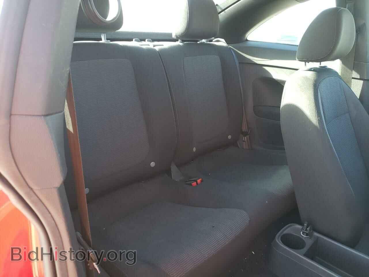 2013 VOLKSWAGEN BEETLE - VIN: 3VWFX7AT1DM604177 - Фото 6