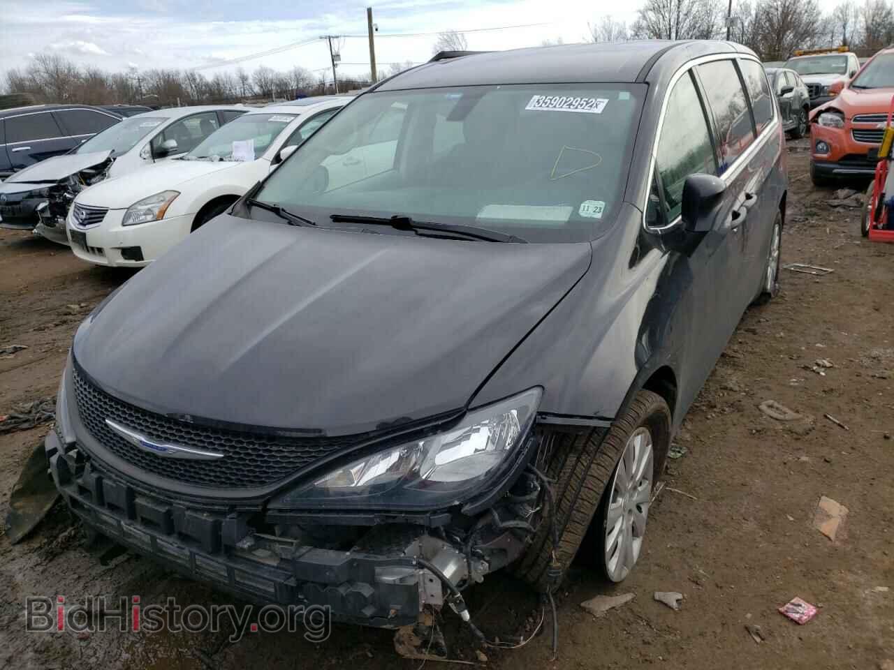 2019 CHRYSLER PACIFICA - VIN: 2C4RC1AG8KR561698 - Фото 2