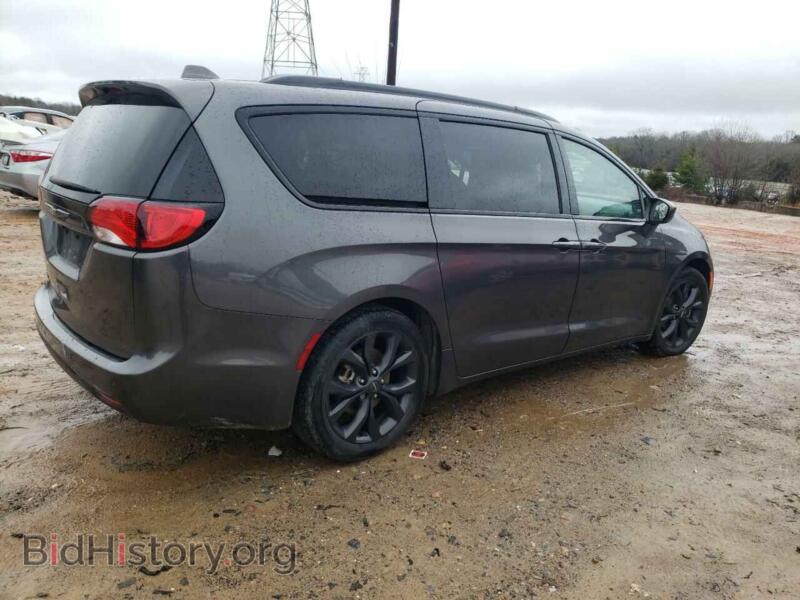 2020 Chrysler PACIFICA (VIN 2C4RC1BG0LR277577) — photo 3 of 13
