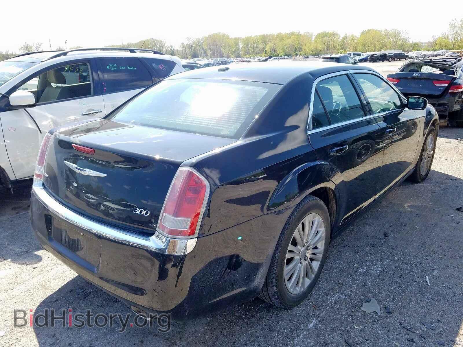 2014 CHRYSLER 300 - VIN: 2C3CCARG8EH181561 - Photo 4