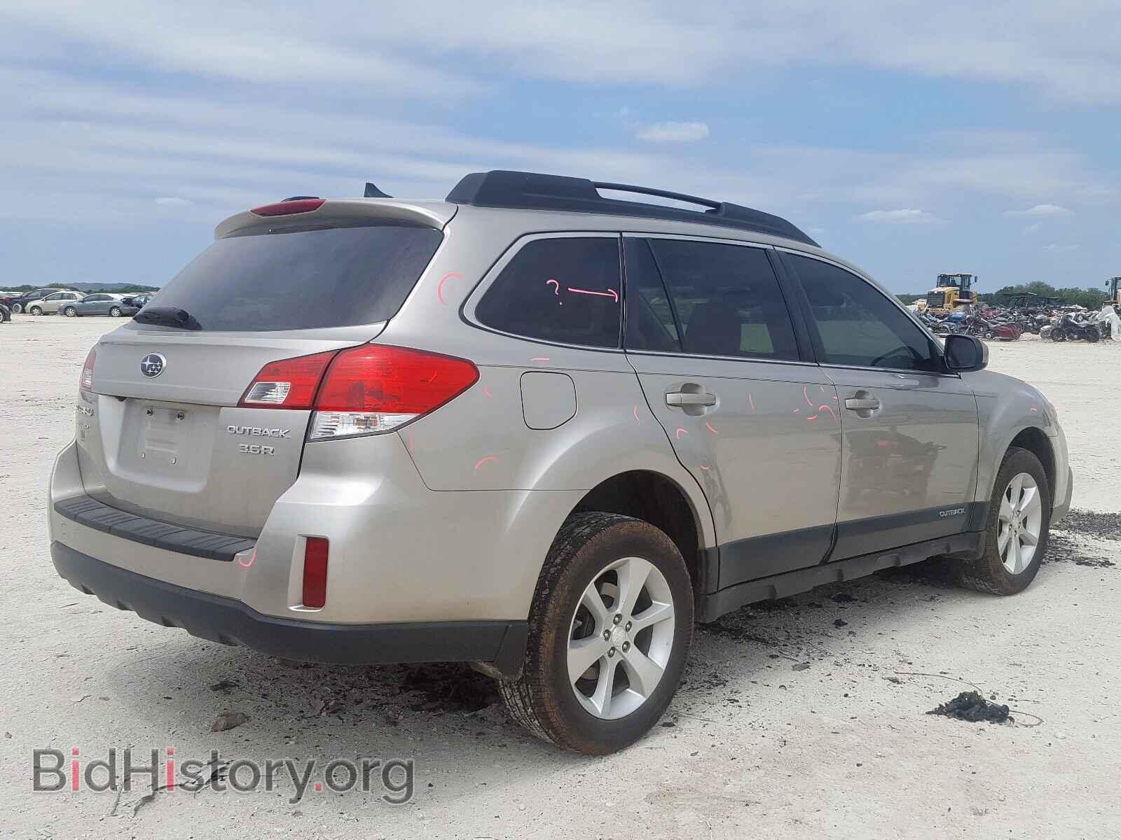 2014 SUBARU OUTBACK - VIN: 4S4BRDNC8E2308548 - Photo 4
