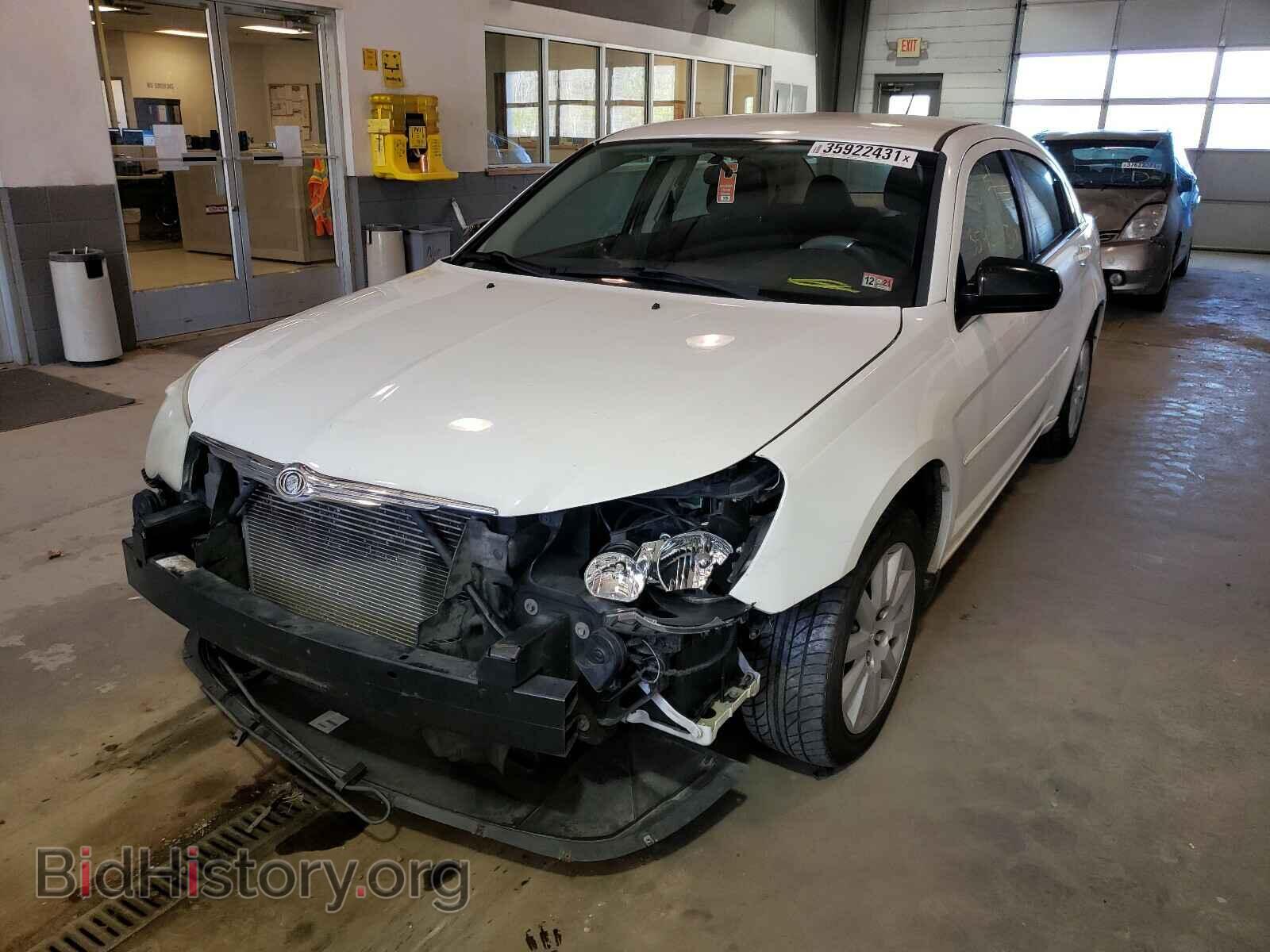 2010 CHRYSLER SEBRING - VIN: 1C3CC4FB9AN187784 - Фото 2