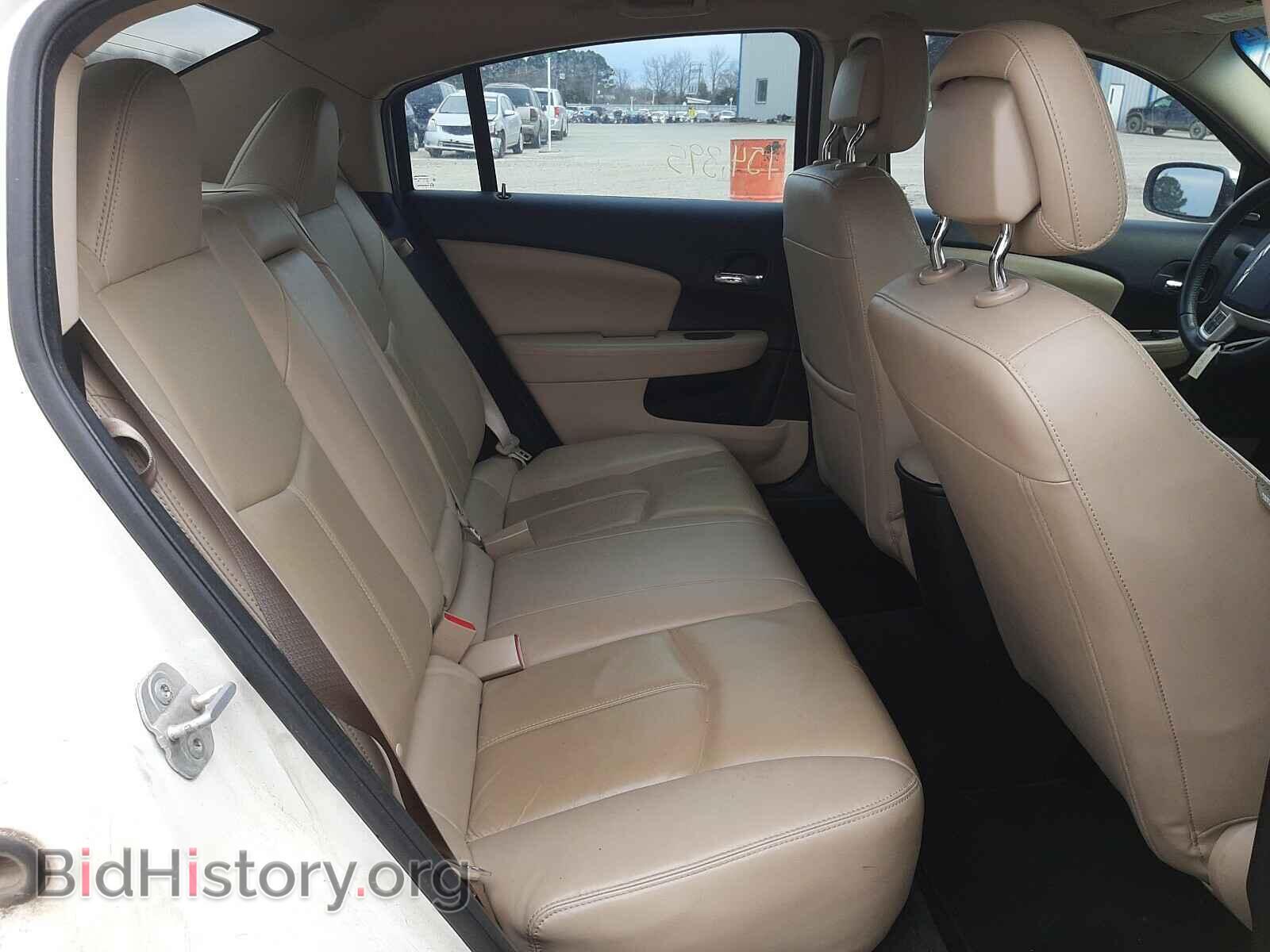 2011 CHRYSLER 200 - VIN: 1C3BC2FB8BN501068 - Photo 6