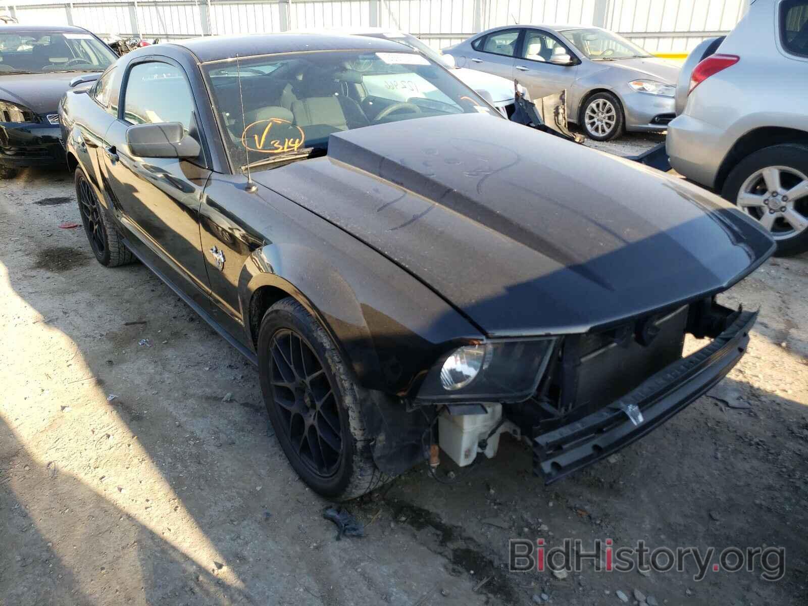 Photo 1ZVHT80NX85136166 - FORD MUSTANG 2008