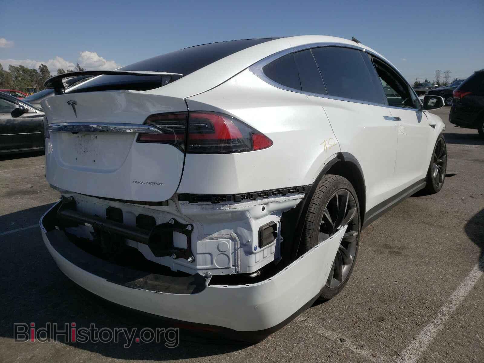2020 TESLA MODEL X - VIN: 5YJXCBE20LF242014 - Photo 4