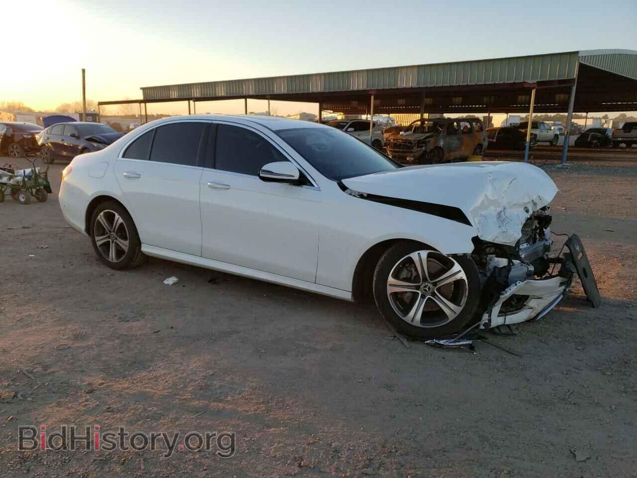 2018 MERCEDES-BENZ E-CLASS - VIN: WDDZF4JB8JA426324 - Фото 4